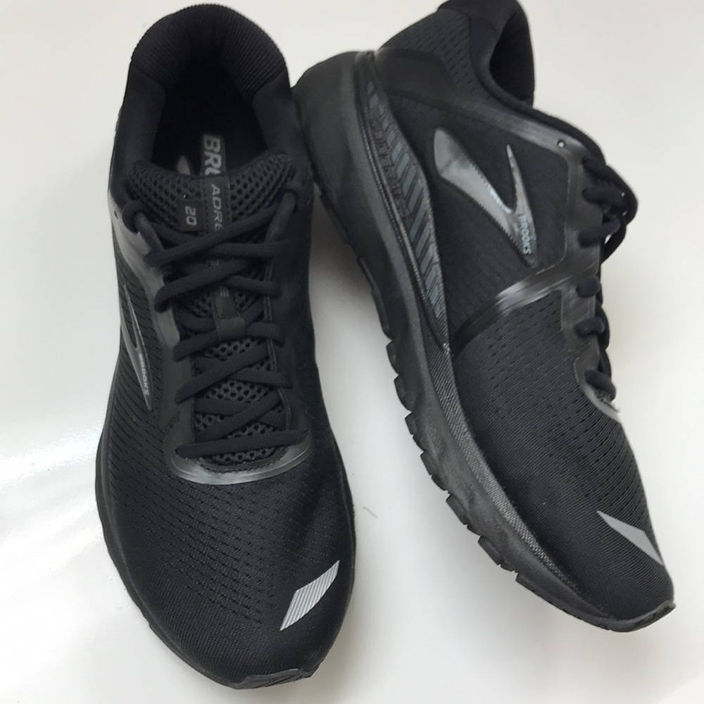 Brooks Adrenaline GTS 20 Men’s Size 12 Wide